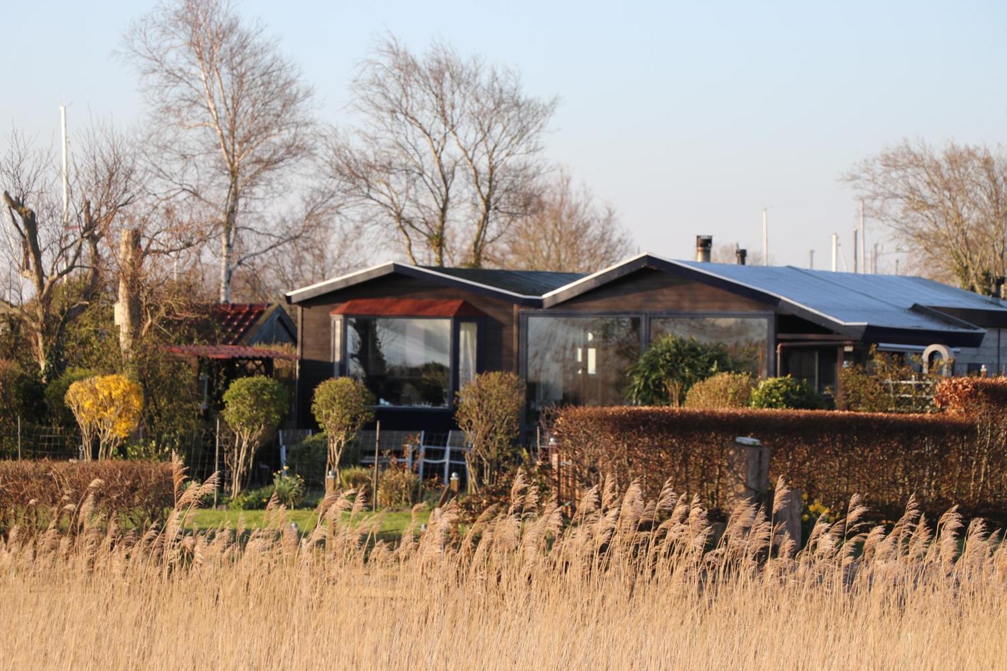 House Marijke With Winter Garden And Direct Access To The Lauwersmeer Anjum 外观 照片